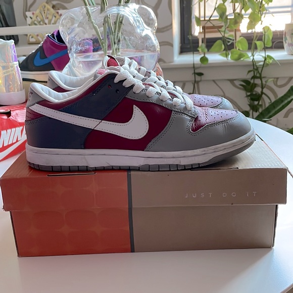 2003 WMNS Nike Dunk Low Size 7 - Picture 3 of 7